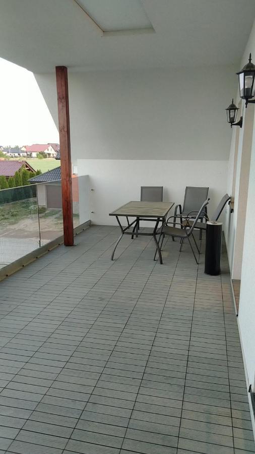Apartamenty Wakacyjne Slesin  Ngoại thất bức ảnh